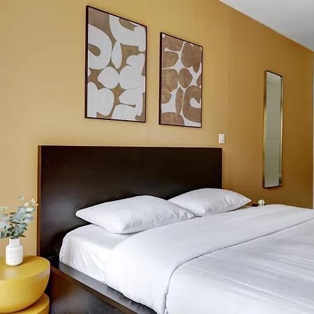 Sejour Elegant Aux Buttes Chaumont Pour 12 Pers *
