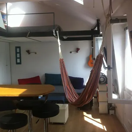 Sunny And Serene Hideaway In With Ac Apartment Paris