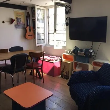 Apartment Sunny And Serene Hideaway In With Ac Paris
