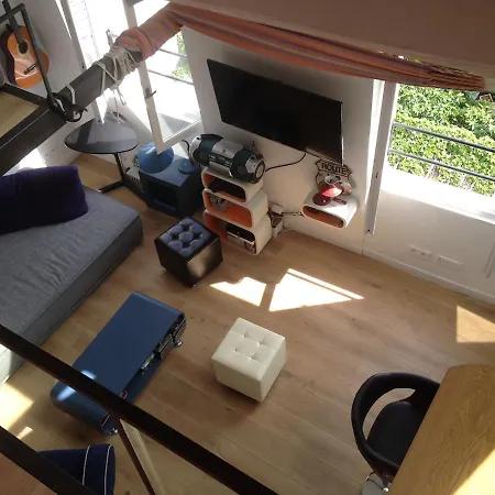 Sunny And Serene Hideaway In With Ac Paris
