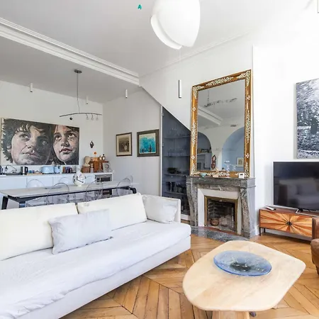 Comme Maison Sur L'ile Saint Louis Paris