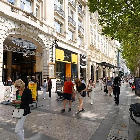 Champs Elysees * Paris