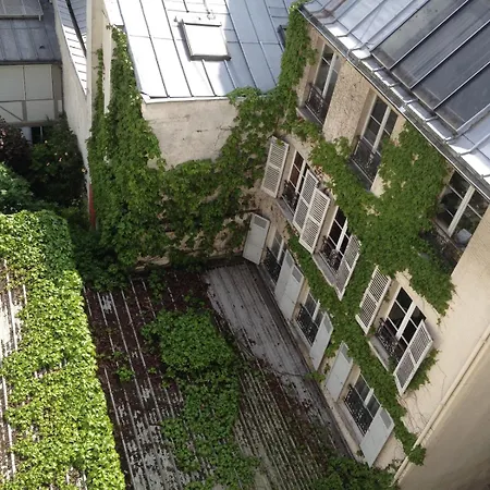 Apartment Sunny And Serene Hideaway In With Ac Paris