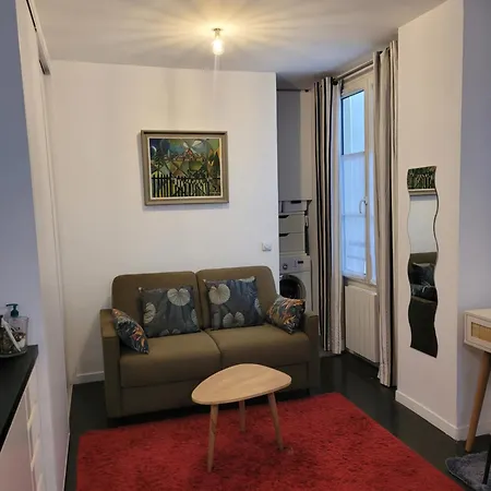 Apartment Calme Proche Montmartre Et Batignolles - Metro 13 Et 14 Paris