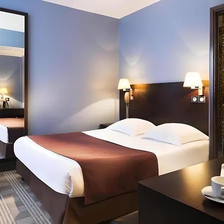 Hotel Sophie Germain 3*