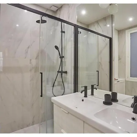 Sublim New Flat Center Of Opera Madeleine Apartman