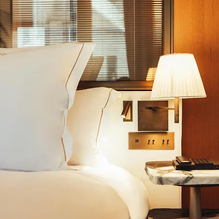 Sax Paris, Lxr & Hotel 5*