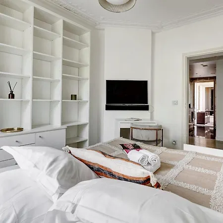 Elegant 3br Champs-elysees & Arc De Triomphe Apartman