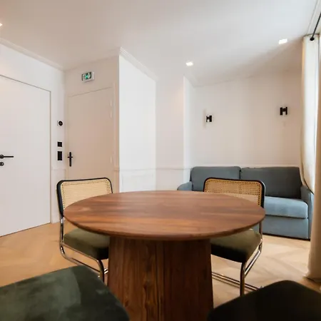 Cute One Bedroom Flat Near Bastille Apartment *