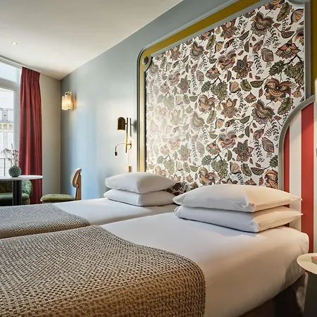 Hotel Mercure Notre Dame Saint Germain Des Prés 4*