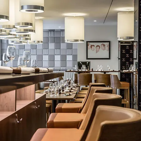 Hotel Sofitel Arc De Triomphe 5*