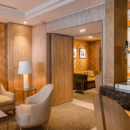 Madison Hotel 4*