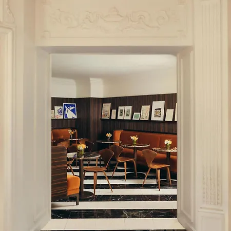 Bourgogne & Montana Hotell 4*