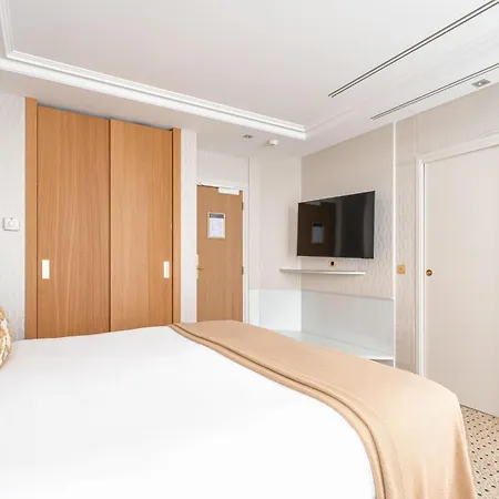 Hotel Madison