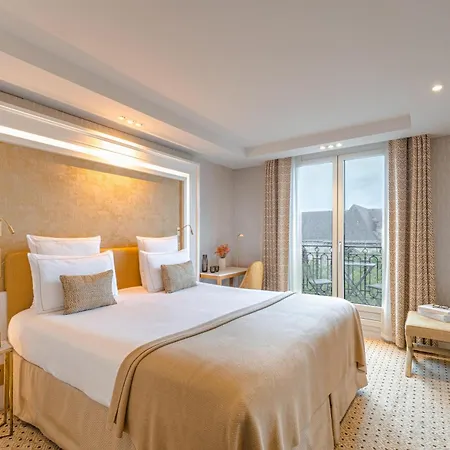 Madison Hotel 4*