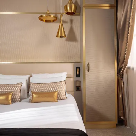 Hotel Niepce Paris, Curio Collection By Hilton Paris