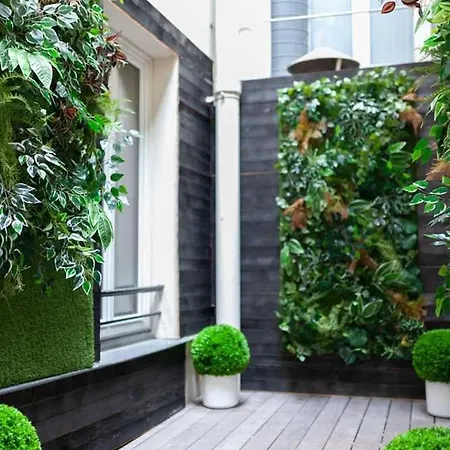 Otel Tinah Paris, Champs Elysees 2*