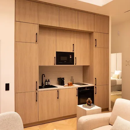 Elegant Apartment- 2br-6p- Le Marais Apartment