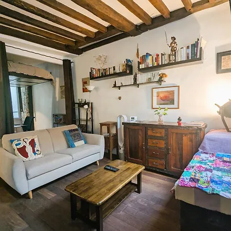Charming Pied-a-terre - Marais
