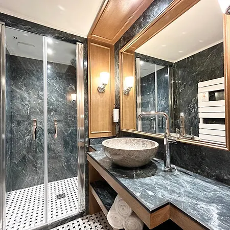 Merveil - Signature - Tour Eiffel - Bourgogne Apartment