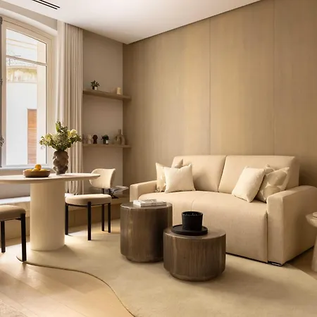Luxurious Madeleine - Saint Honore