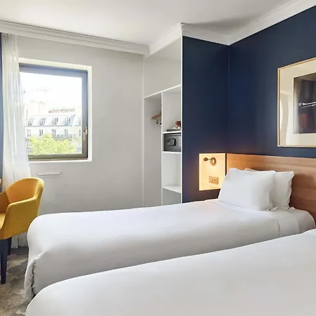 Hotel 17 Batignolles