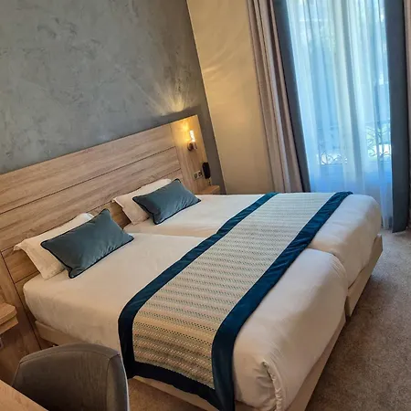 Champerret Elysees Hotel 3*