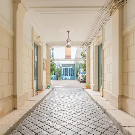 Magnificent - 3br - 6p - Le Marais Apartment *
