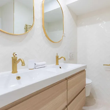 Magnificent - 3br - 6p - Le Marais Apartment