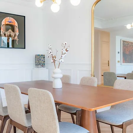 Magnificent - 3br - 6p - Le Marais Apartment *
