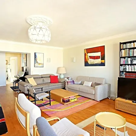 Beautiful Gobelins Apartment Paris