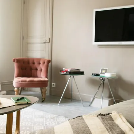 Charming 1br By The Eiffel Tower - Les Invalides Paris