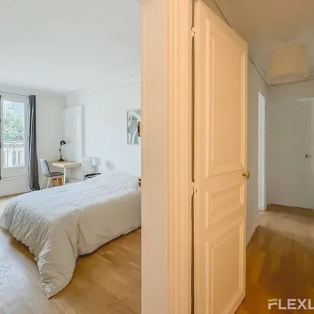 Flexliving - - Turbigo Holiday home