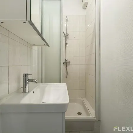Flexliving - - Prague * Paris