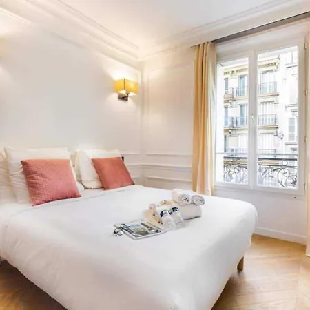 Newly Rebuilt By Architect - Center Of Apartment Paris