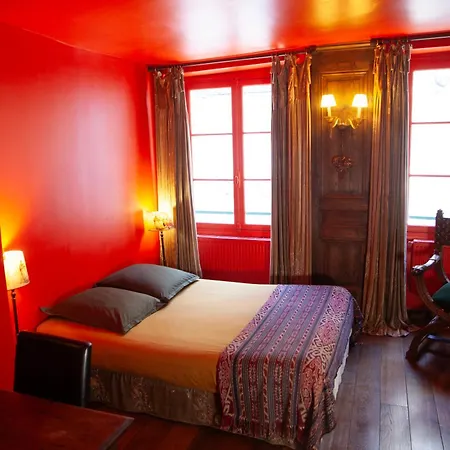 Le Marais Chic Ac