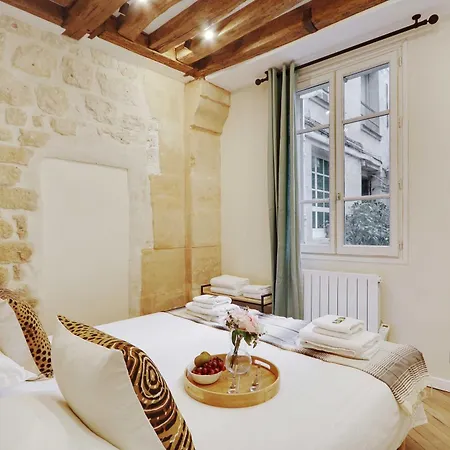 Apartment Authentic - 1br-4p - Le Marais Paris