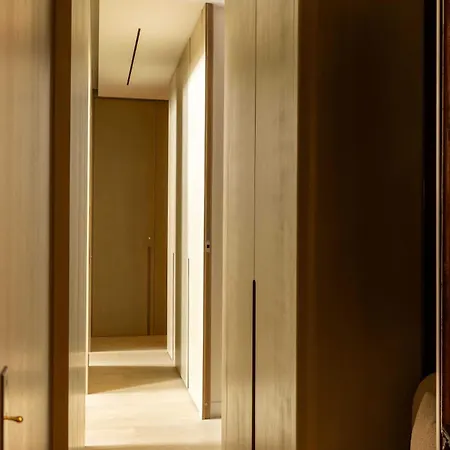 Luxurious Madeleine - Saint Honore Apartment Paris