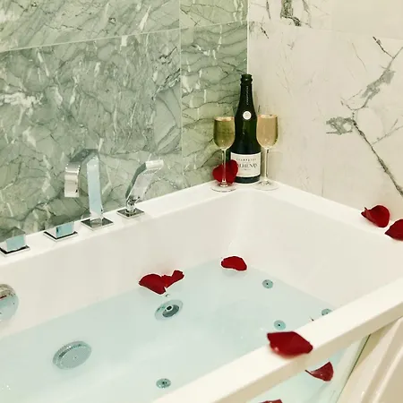 Lavie Maison Ac Hot Tub Paris