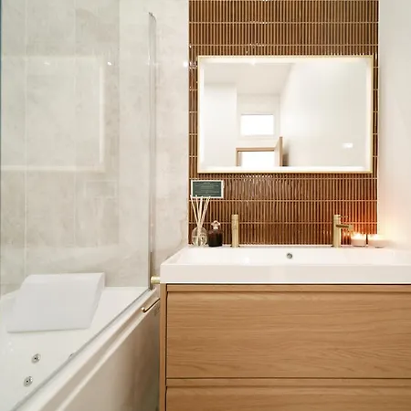 Apartment Lavie Maison Glass Roof Flat- Ac Hot Tub Paris