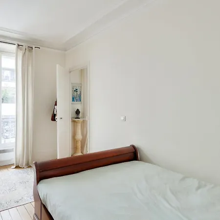 Stunning Parisian 1br Flat Near Sacre-coeur