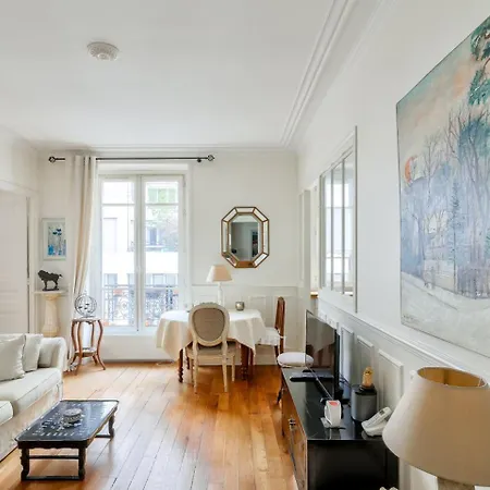 Stunning Parisian 1br Flat Near Sacre-coeur Apartment *