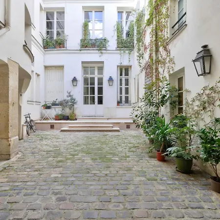 Apartmán 1br Flat With Garden 5mn To Pont Des Arts