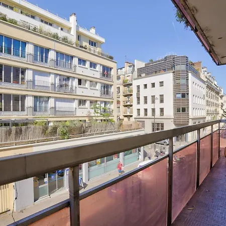 아파트 Hidden Gem In The Heart Of Paris' 11th District 파리