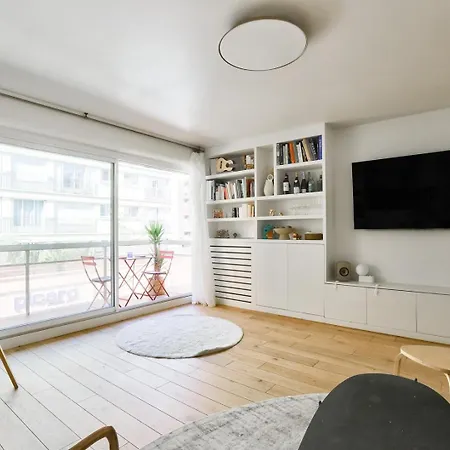 Hidden Gem In The Heart Of Paris' 11th District * 파리