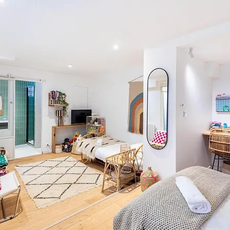 Guestready - Designer In Boho Batignolles * Paris