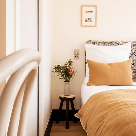 De La Gaîté Hotel París