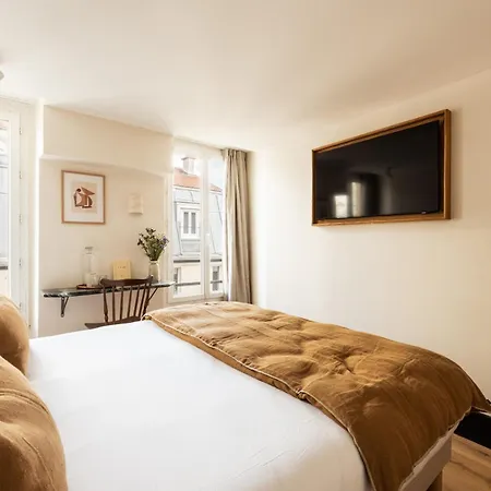 Hotel De La Gaîté 3*