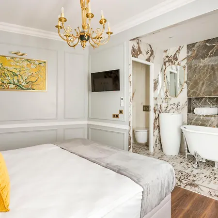 Luxury 3 Bedrooms 3 Bathrooms In Le Marais Appartement Paris