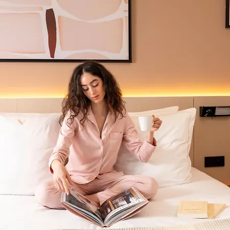 Yuna Montmartre - 4* Paris